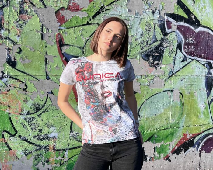 T-Shirt Unica All-over Poster